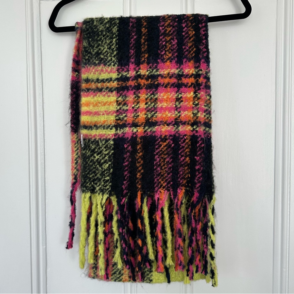 Oversized Plaid Fringe Scarf
